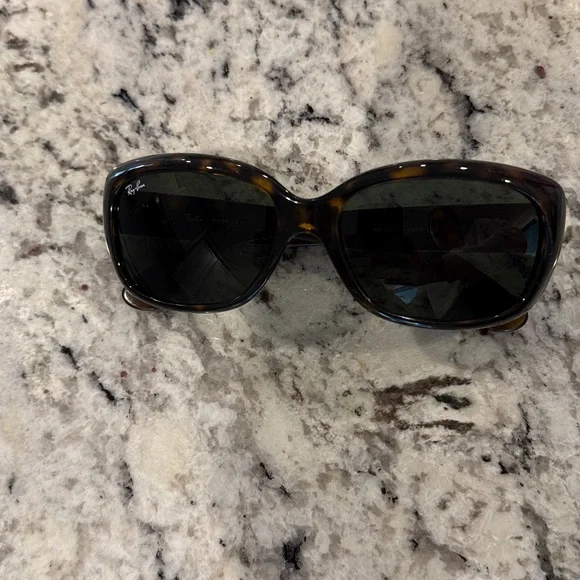 Ray-Ban Jackie Ohh Sunglasses - Picture 3 of 11